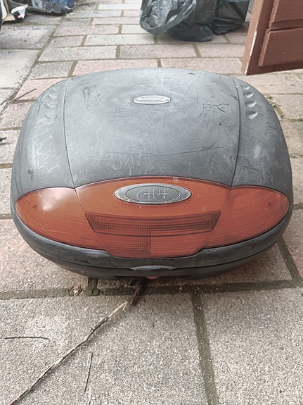 Givi Simply E450 II skootterin takalaatikko