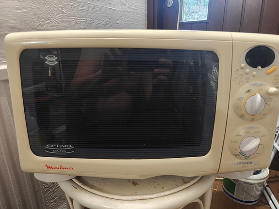 Moulinex mikroaaltouuni grillillä
