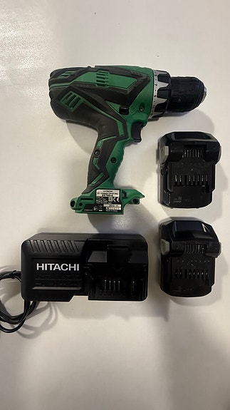Hitachi DS18DJL akkuporakone + 2 x akku ja laturi