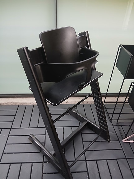 Stokke syöttötuoli