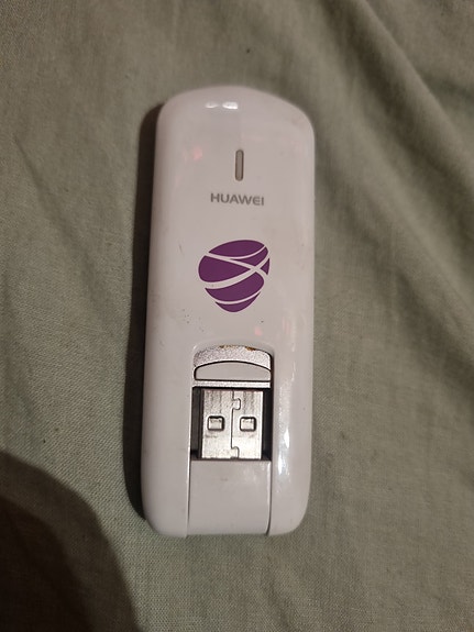 Huawei USB-modeemi valkoinen