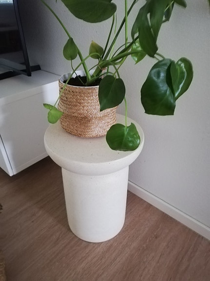 Pikkupöytä