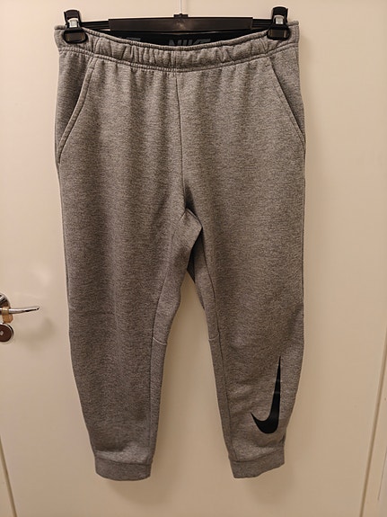 Nike Dri-Fit miesten housut L harmaa