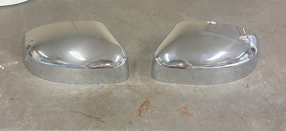 Ford focus mk3,5 kromatut peilinkuoret sivupeileihin