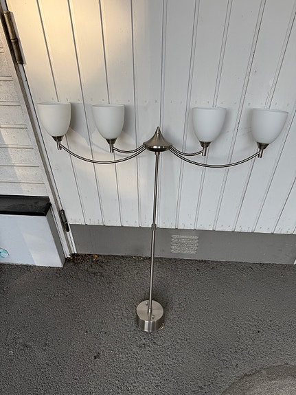 Kattovalaisin