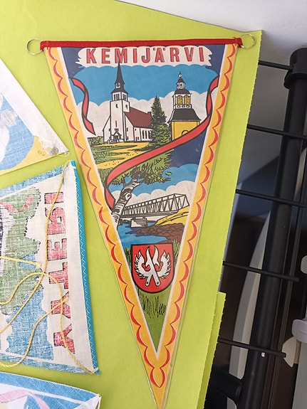 Kaksipuolinen muovitettu Kemijärvi viiri