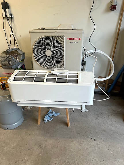 Toshiba RAS-13J2AVG-E ilmalämpöpumppu / ilmastointilaite