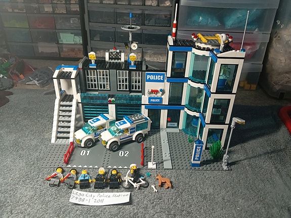 Lego city poliisiasema