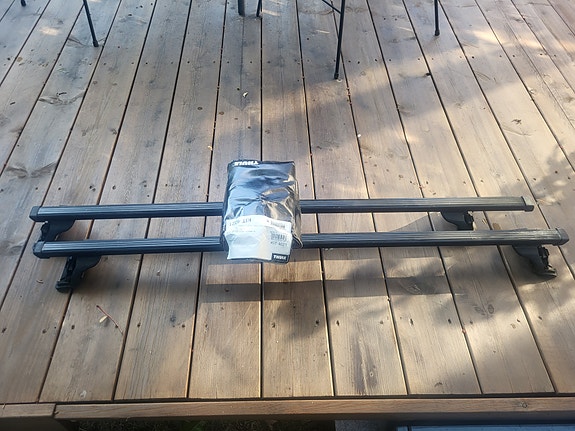 Volvo - Thule kattotelineet KIT 4021