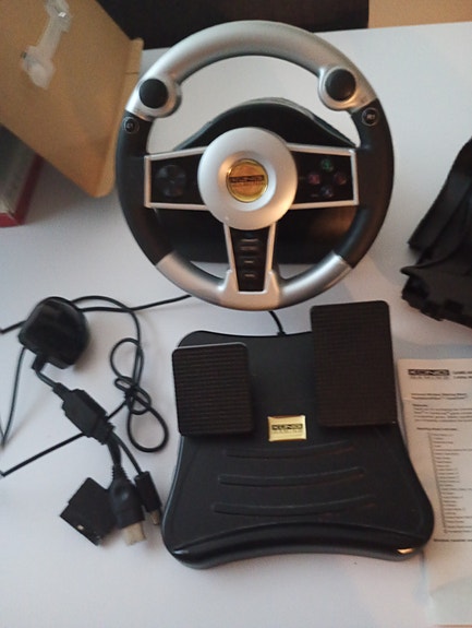 Ratti ja polkimet PS2 Xbox ja GameCube.