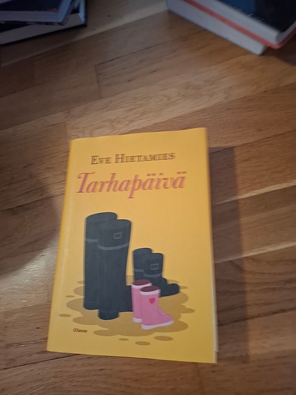 Eve Hietamies Tarhapäivä kirja