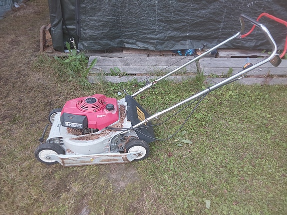 Honda retro ruohonleikkuri
