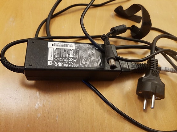 HP charger AC adapter 19V 4.74A
