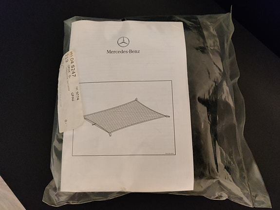 Mercedes-Benz alkuperäinen tavaratilan verkko