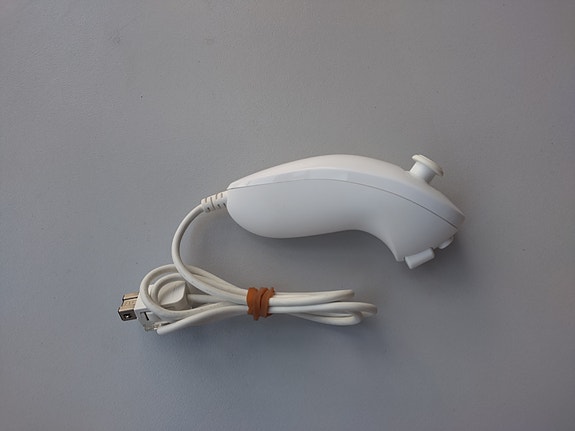 Nintendo Wii Nunchuk (valkoinen)