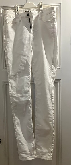 Valkoiset farkut skinny jeans malli