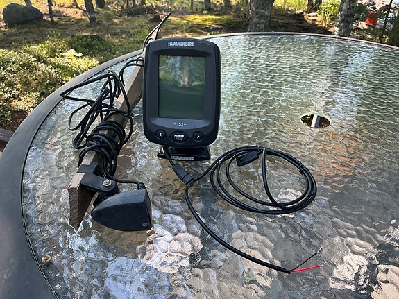Humminbird kaikuluotain veneeseen