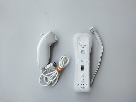 Nintendo Wii Remote + Nunchuk -setti (RVL-003)