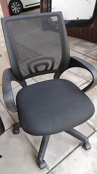 Toimisto tuoli.