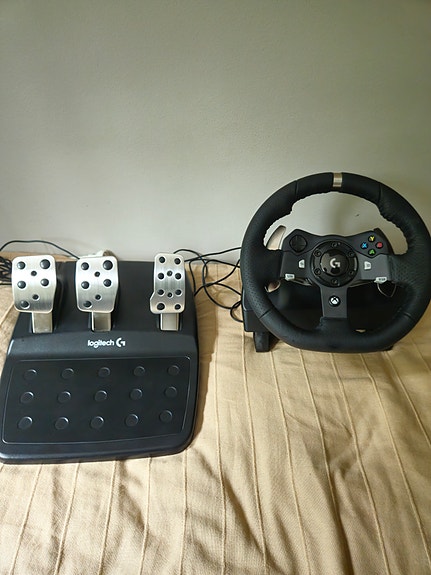 Logitech G920 Ratti ja polkimet setti