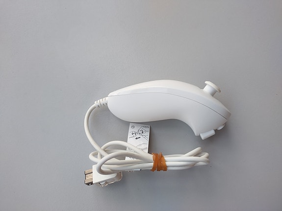 Nintendo Wii Nunchuk (valkoinen)