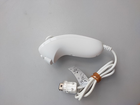 Nintendo Wii Nunchuk (valkoinen)