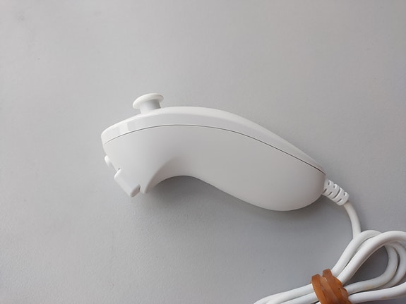 Nintendo Wii Nunchuk (valkoinen)