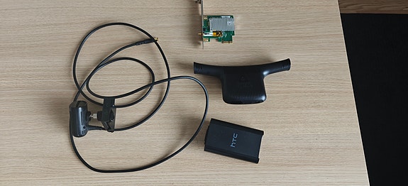 HTC lisäosat ja kaapeli