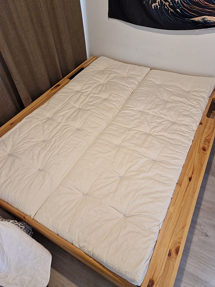 Futon-patjat (varattu)