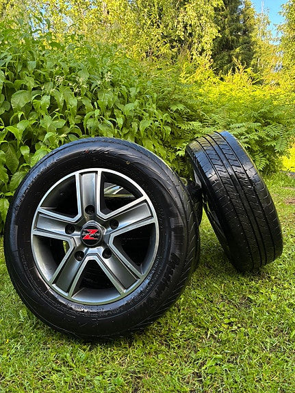 Ford transit custom kesärenkaat aluvanteilla