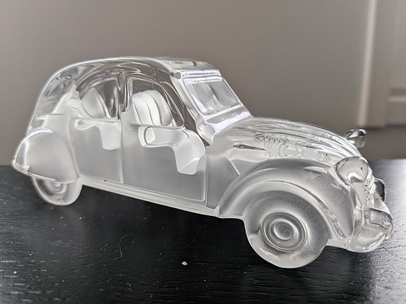 Lasinen Citroen 2CV koriste