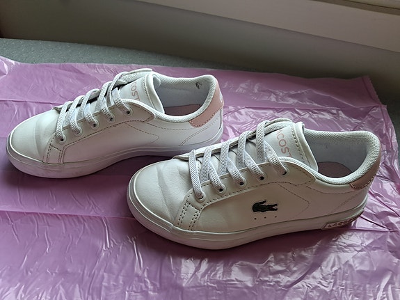 lacoste kengät 28