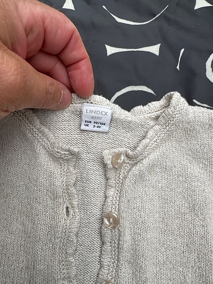 Lindex neuletakki tytölle koko 98 valkoinen puuvilla