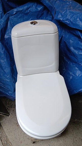 WC-istuin Trevi-E korkea, koneisto vaihdettu