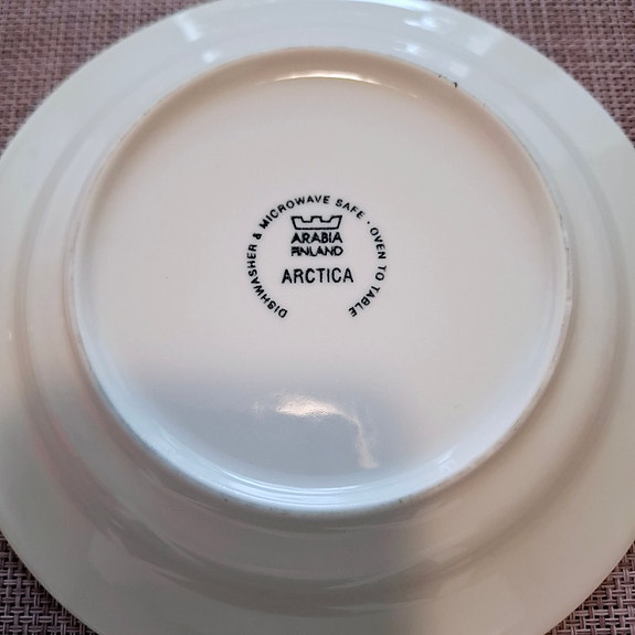 Arabia Arctica Resta valkoiset lautaset 17 cm
