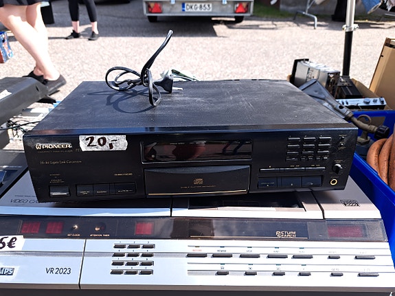 Pioneer cd-soitin