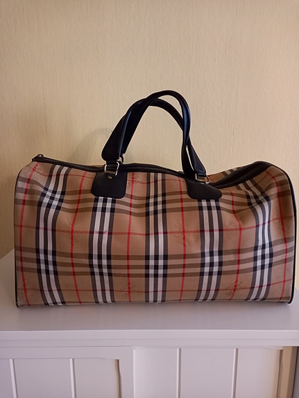 Burberry laukku/kassi