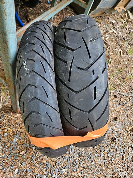 Metzeler  170/60 ja 120/70