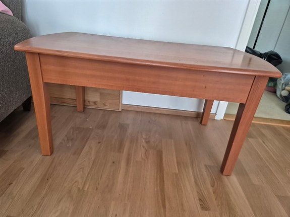 Sohvapöytä  / olohuoneen pöytä