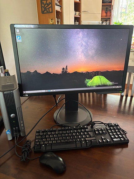 Dell Optiplex 760 pöytätietokone + BenQ-näyttö