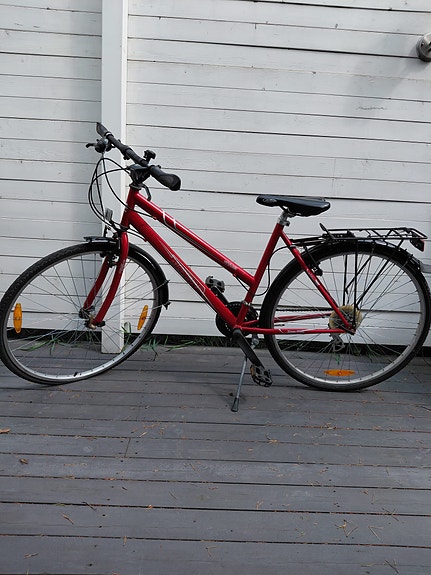 Naisten polkupyörä 28"
