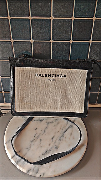 Aito Balenciaga Käsilaukku