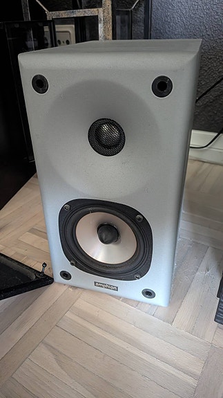 Amphion Helium+  kaiutin