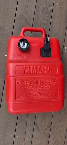 Yamaha perämoottorin bensatankki 25L