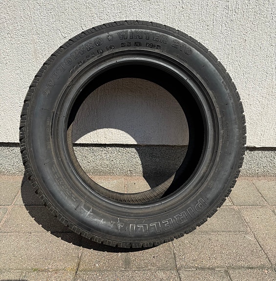 Pirelli kitkarengas