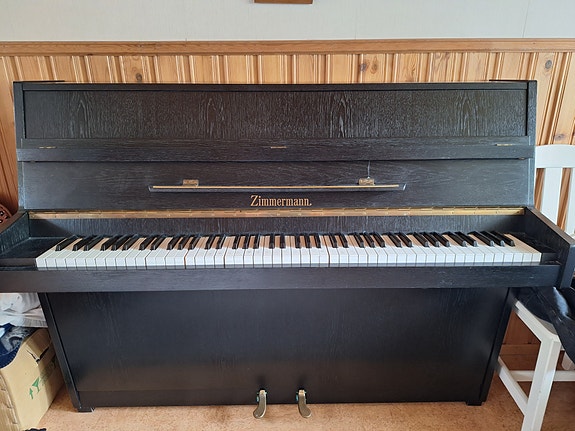 TARJOA! hyväkuntoinen Zimmermann piano