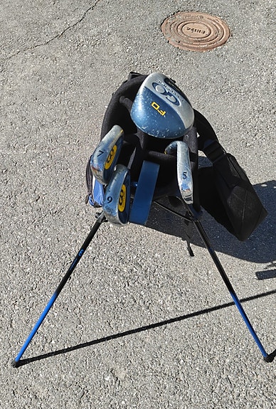 Juniorin golfmailasetti + bägi