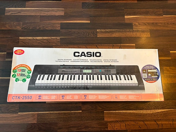 Casio CTK-2550 kosketinsoitin