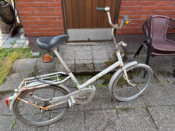 Tunturi Poni pyörä kunnostettavaksi