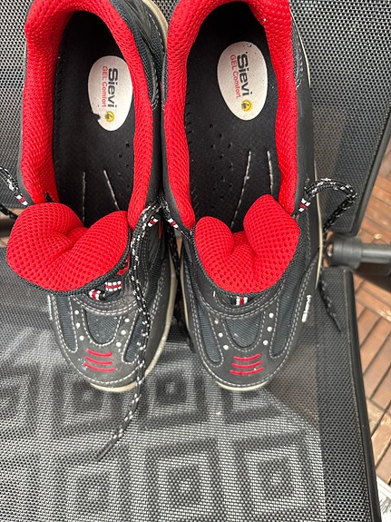 Sievi Gore-Tex kengät koko 42 musta/punainen